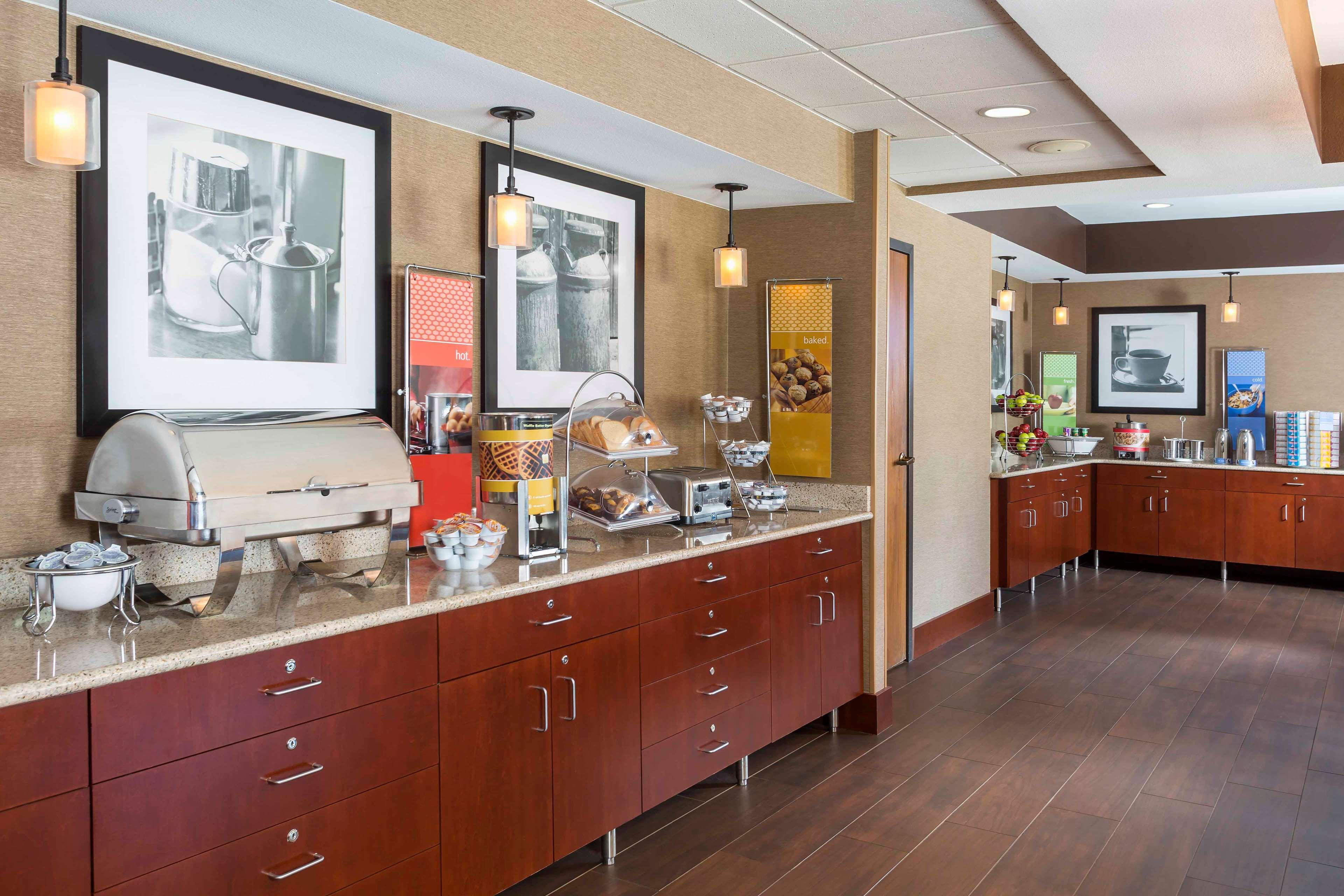 Hampton Inn Youngstown/Boardman Poland Exterior photo