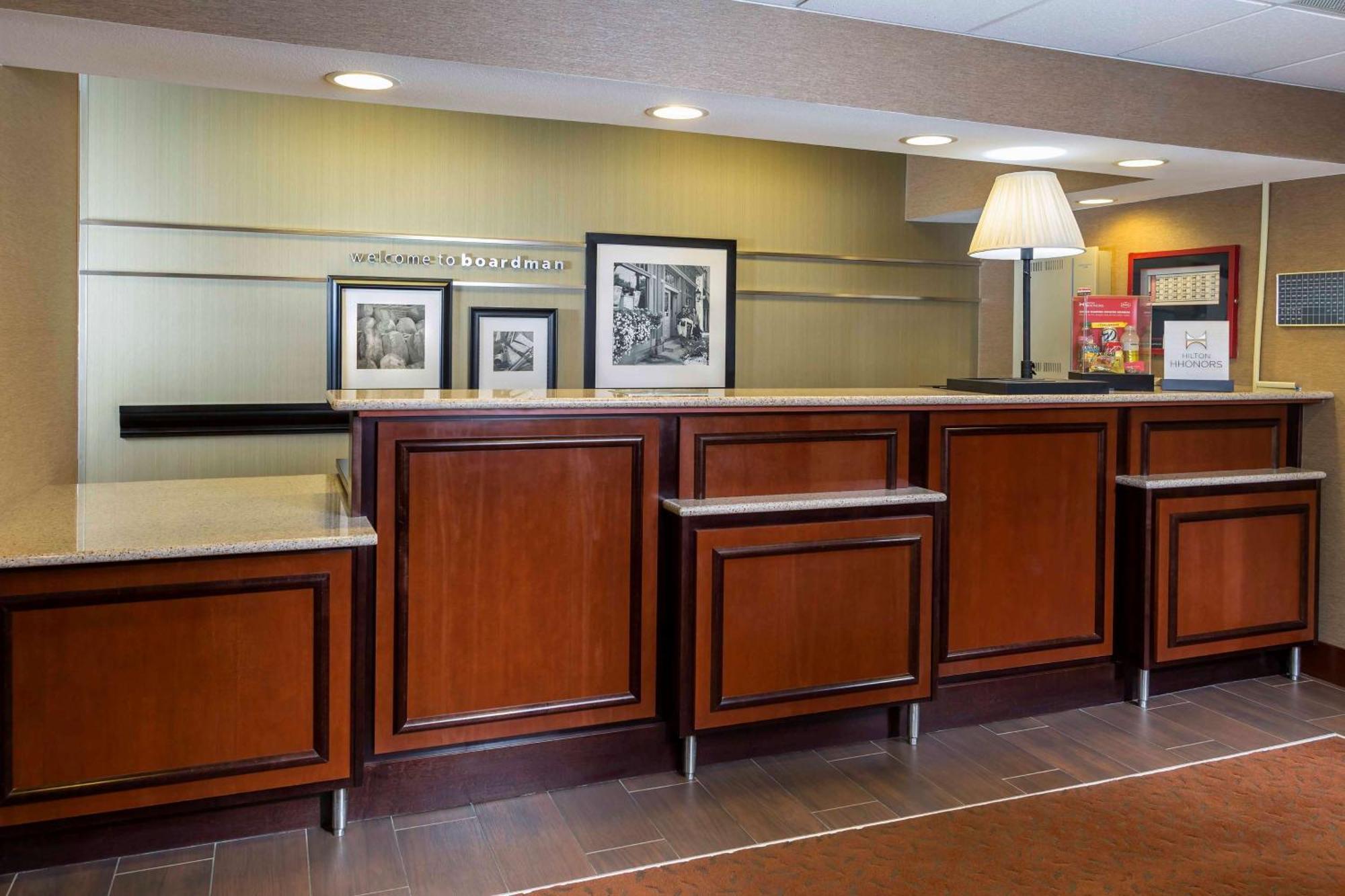 Hampton Inn Youngstown/Boardman Poland Exterior photo